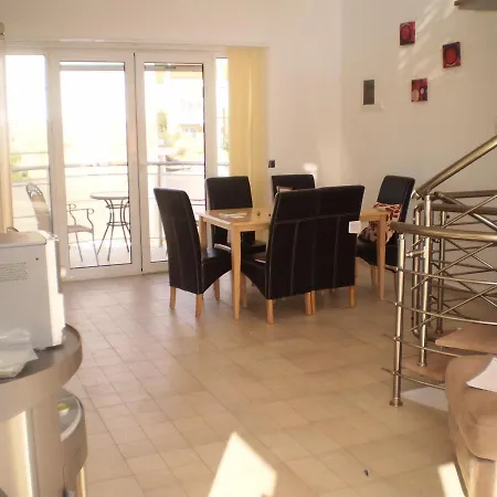 Grapevines Apartment